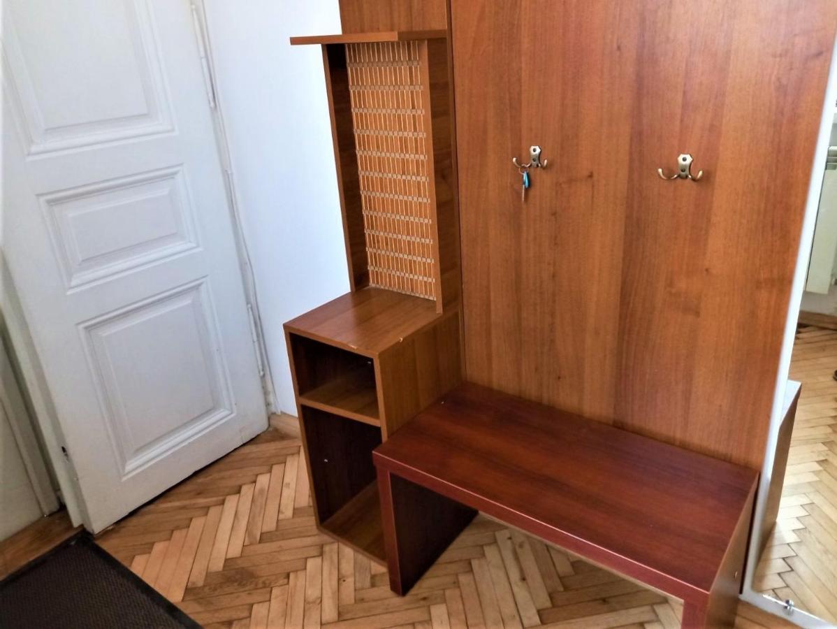 Glorious Apartment Near The Old City Lviv Exterior foto