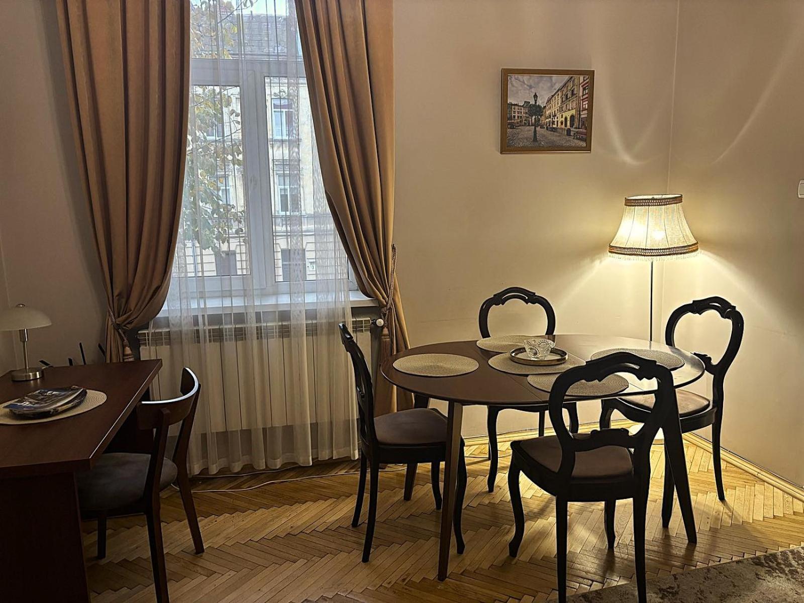 Glorious Apartment Near The Old City Lviv Exterior foto
